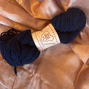 1 skein of 100% pure wool 2ply for hand knitting or other crafts